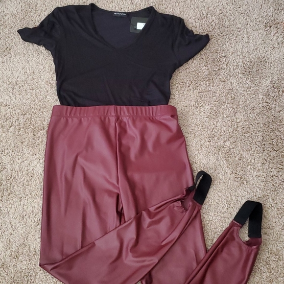 Forever 21 Pants - Burgundy spandex leggings
